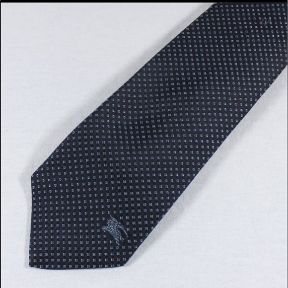 BURBERRY Modern Cut Silk Tie - Picture 4 of 4